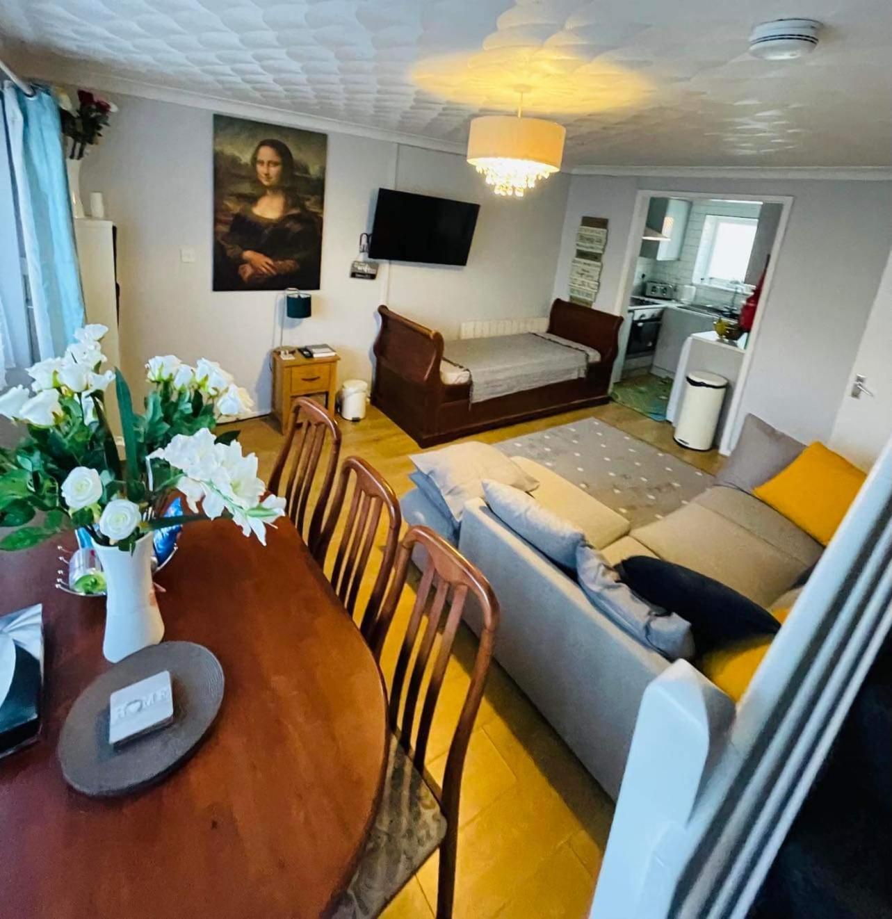 Villa Sea View 3-Bed Heated Pool Eat Bar Kids Park Lowestoft Exterior foto